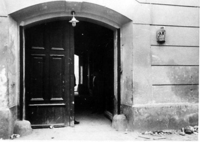 Головна брама Бриґідок.