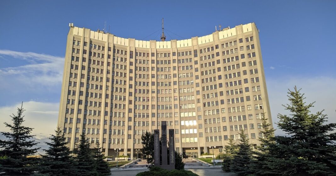 Будівля: Податкова у Львові
